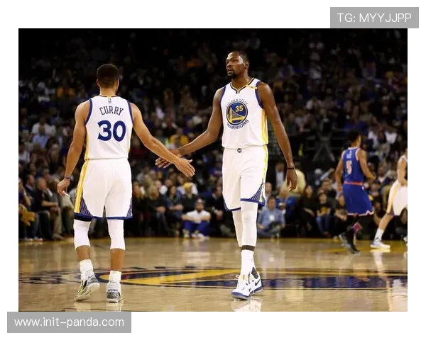 王牌第三节发力单节赢21分，杰基·扬创总决赛单节得分纪录